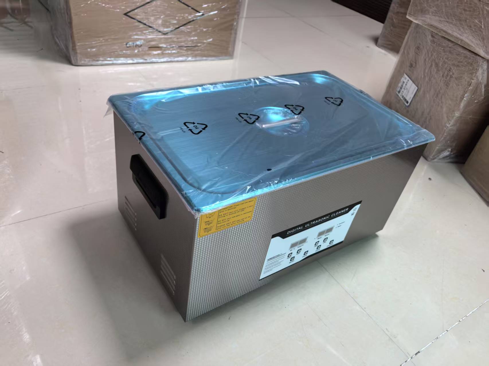 デジタルステンレス製工業用超音波ジュエリー・メガネクリーナー - Ultrasonic Jewelry Cleaner Digital Timer のレビューと価格